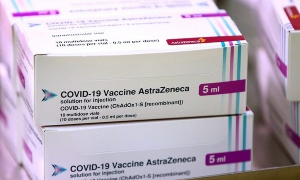 Imagem Ilustrando a Notícia: AstraZeneca planeja produzir mais 100 milhões de doses de vacina até abril