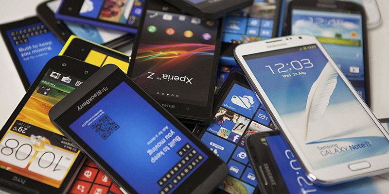 Imagem Ilustrando a Notícia: Comprar celular no exterior sai mais barato mesmo com impostos
