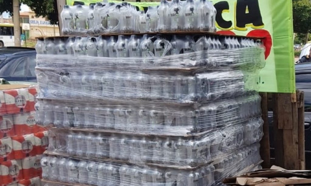 Imagem Ilustrando a Notícia: Dono de distribuidora é suspeito de receptar bebidas roubadas, em Goiás e 2 estados