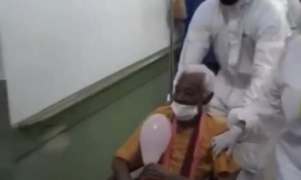 Imagem Ilustrando a Notícia: Mais de 27 mil idosos já foram curados da Covid-19 em Goiás