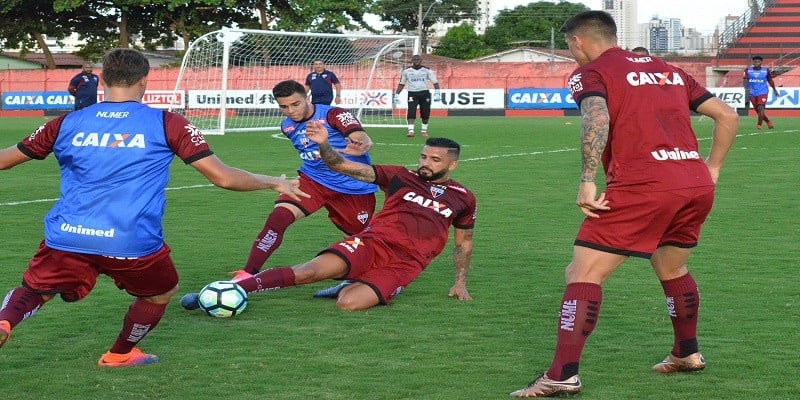 Imagem Ilustrando a Notícia: Atlético Goianiense começa semana pensando no Londrina