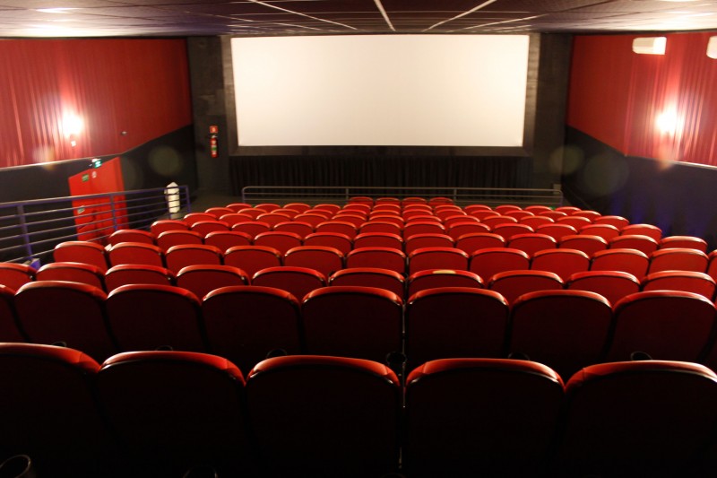 Imagem Ilustrando a Notícia: Recine beneficia 383 salas de cinema em 2017