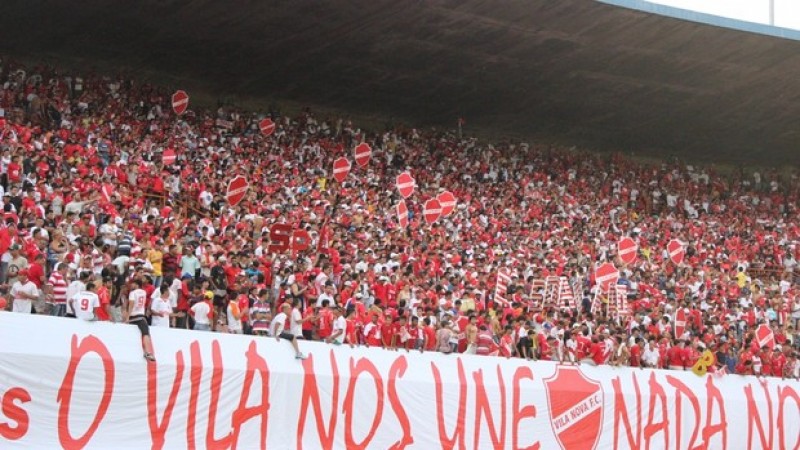 Imagem Ilustrando a Notícia: ‘Campeonato não acabou’, avisa técnico do Vila Nova