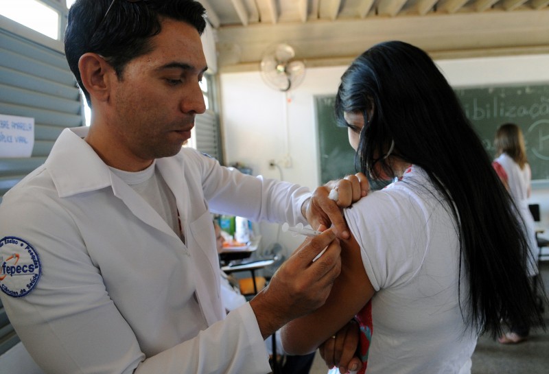 Imagem Ilustrando a Notícia: Casos de Febre Amarela podem aumentar, diz secretária de saúde