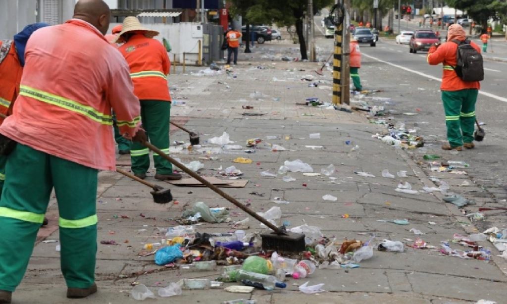 Imagem Ilustrando a Notícia: Comurg totaliza 12 toneladas de lixo recolhido no Carnaval dos Amigos