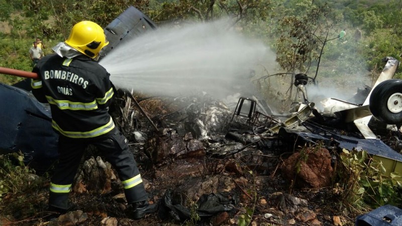 Imagem Ilustrando a Notícia: Aeronave cai na cidade de Goiás