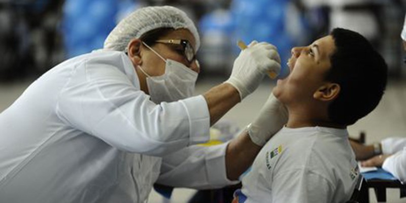 Imagem Ilustrando a Notícia: Câncer de boca deve atingir 14,7 mil novos casos no país este ano