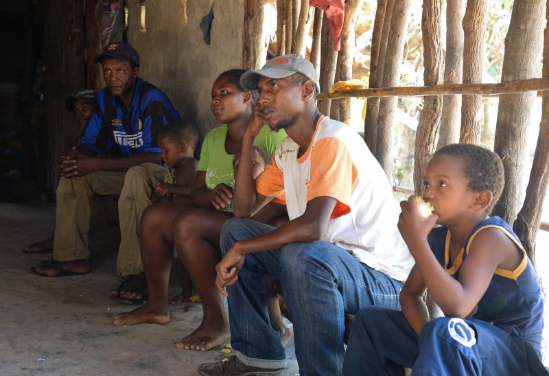 Imagem Ilustrando a Notícia: Famílias Kalungas ganham Cheques Mais Moradia