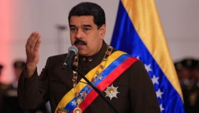 Imagem Ilustrando a Notícia: Maduro determina resposta com “chumbo”