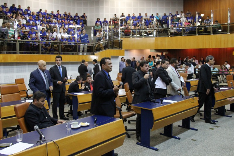 Imagem Ilustrando a Notícia: Vereadores aprovam nova concessão da Saneago