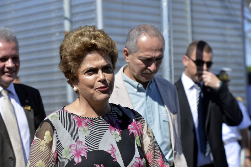 Imagem Ilustrando a Notícia: Dilma prega diálogo para enfrentamento da crise