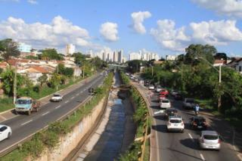 Imagem Ilustrando a Notícia: Marginal Botafogo deve receber reparos