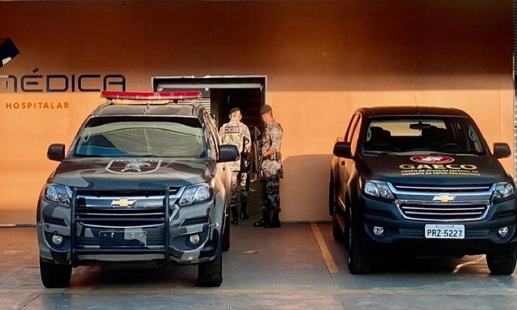 Imagem Ilustrando a Notícia: Operação investiga irregularidades na compra de testes para Covid-19 em Goiás, 6 Estados e no DF