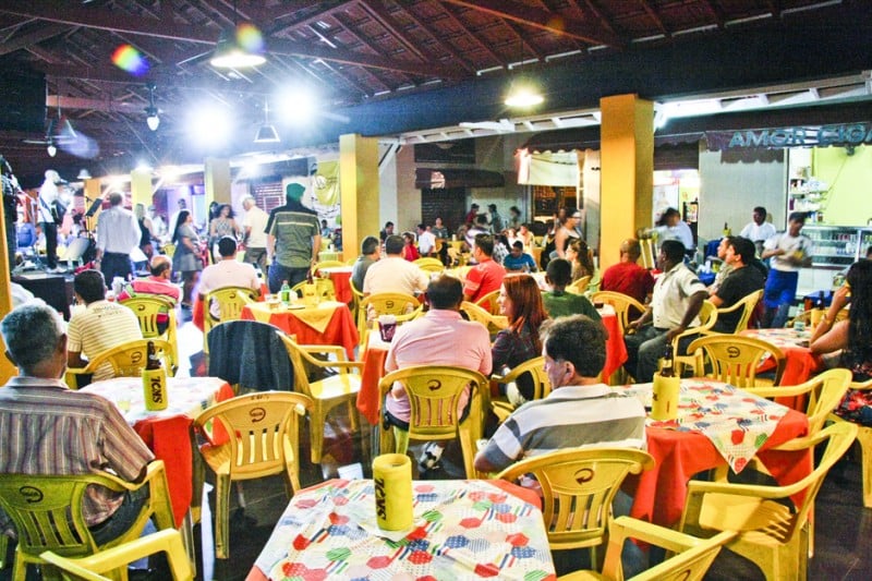 Imagem Ilustrando a Notícia: Mercado Popular da 74 recebe show de samba com Mayara Silva a partir das 20h