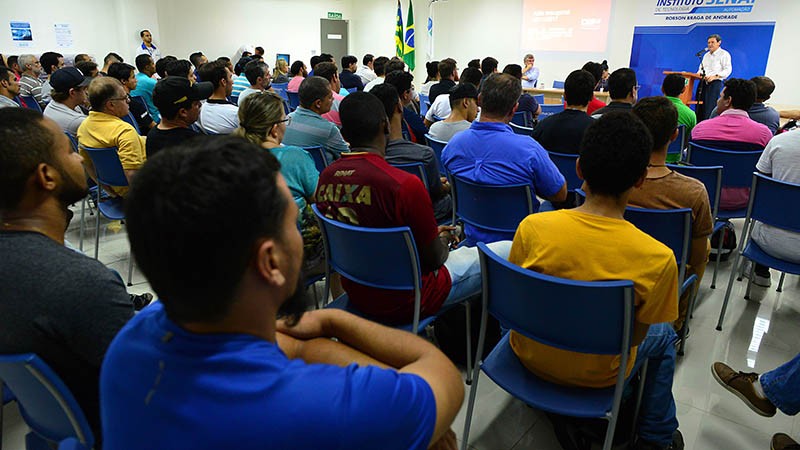 Imagem Ilustrando a Notícia: Goiânia ganha curso de formação de eletricistas