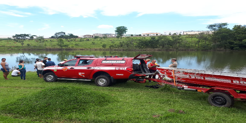 Imagem Ilustrando a Notícia: Bombeiros encontram corpo em lago no Jardim Liberdade