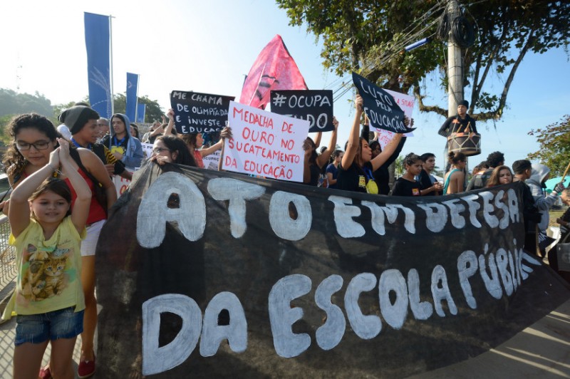 Imagem Ilustrando a Notícia: Comitê Rio 2016 vai recorrer de decisão que permite protesto político em arenas