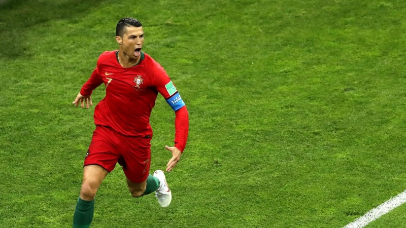 Imagem Ilustrando a Notícia: Com show de Cristiano Ronaldo, Portugal empata com a Espanha