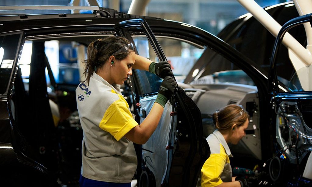 Imagem Ilustrando a Notícia: Goiás gera quase 18 mil empregos formais em fevereiro