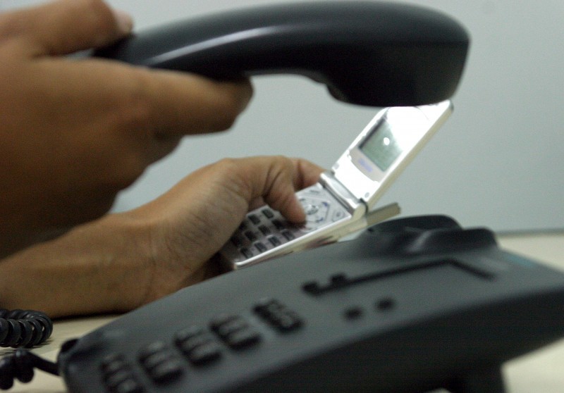 Imagem Ilustrando a Notícia: Ligações de fixo para móvel ficam mais baratas a partir deste domingo