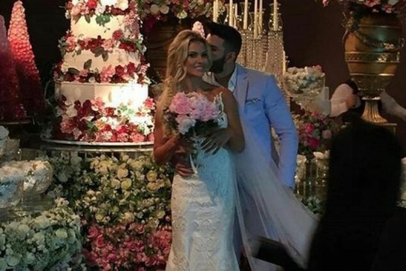 Imagem Ilustrando a Notícia: Gusttavo Lima e Andressa Suíta se casam em cerimônia luxuosa