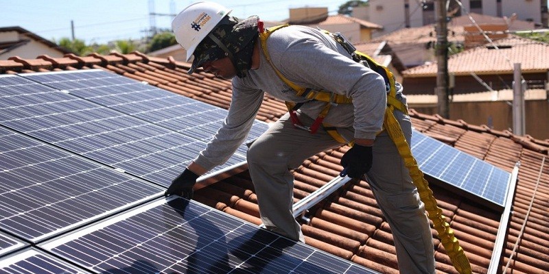 Imagem Ilustrando a Notícia: Goiás Solar supera 500 projetos para instalação e tem resultados