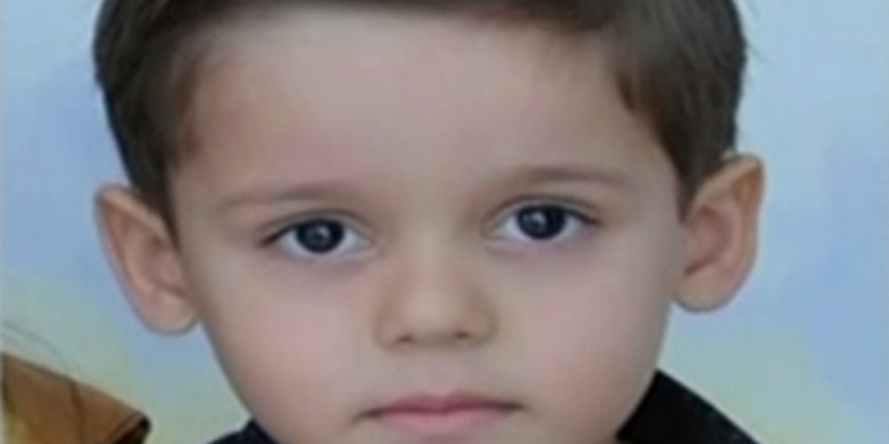 Imagem Ilustrando a Notícia: Garoto de 5 anos morre após ser atropelado por avó