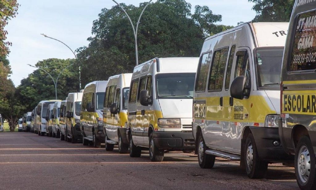 Imagem Ilustrando a Notícia: Utilização de vans para diminuir aglomeração em transporte público é aprovada na CCJ