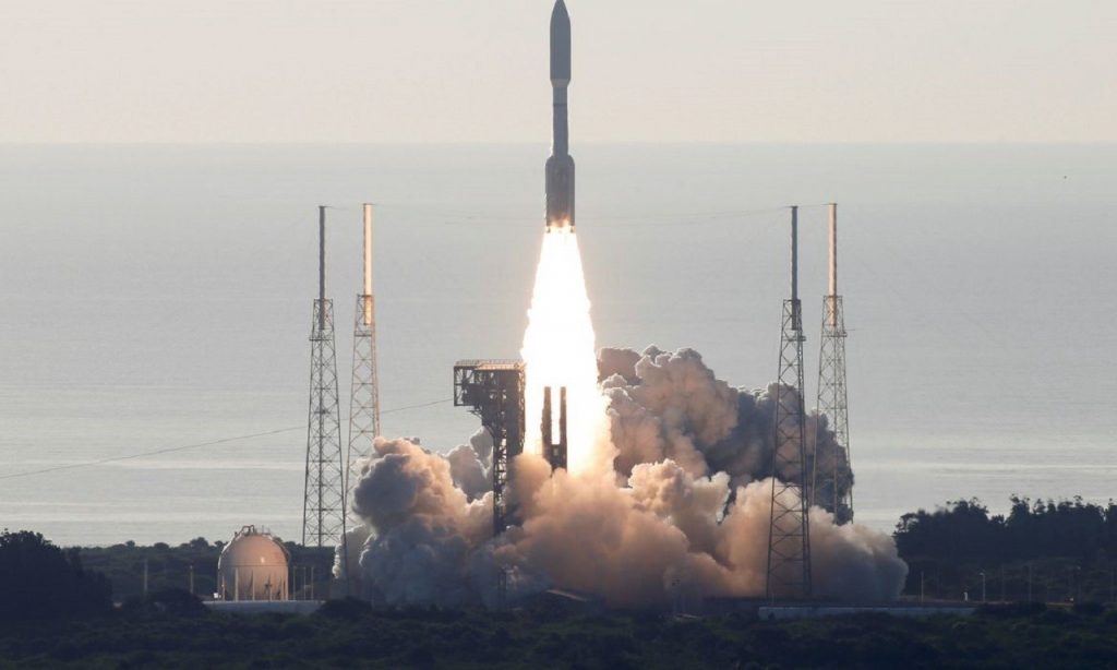 Imagem Ilustrando a Notícia: Nasa lança nova sonda para Marte em busca de vida passada no planeta