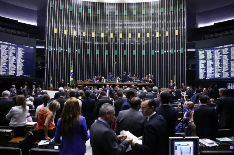 Imagem Ilustrando a Notícia: Líderes definem quais partidos ocuparão cargos na Mesa Diretora da Câmara