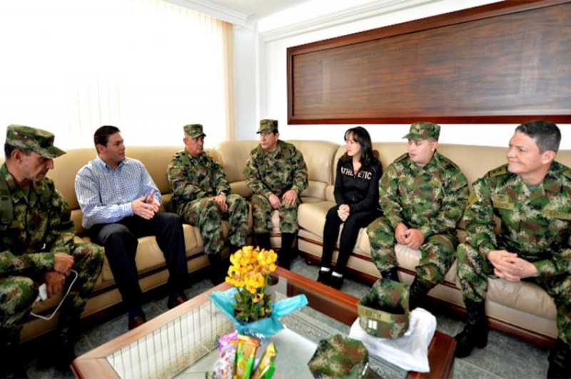 Imagem Ilustrando a Notícia: Por unanimidade, Farc ratificam acordo de paz com governo da Colômbia