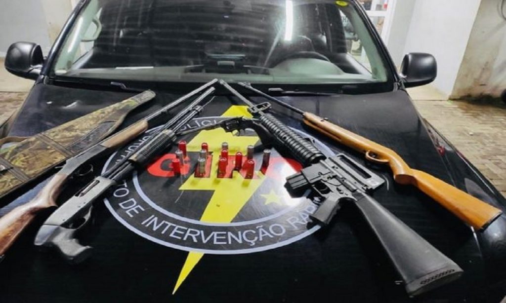 Imagem Ilustrando a Notícia: Homem é preso suspeito de comércio ilegal de armas em Goiânia