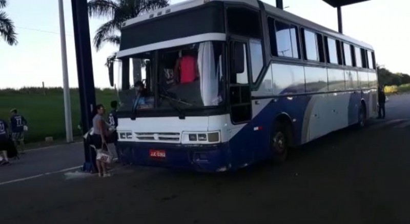 Imagem Ilustrando a Notícia: Apreendido ônibus que transportava delegação esportiva de jovens