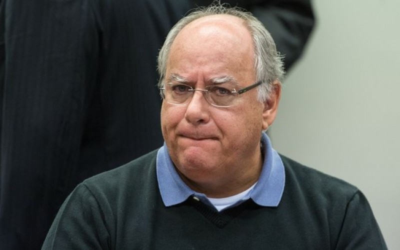 Imagem Ilustrando a Notícia: TRF mantém prisão preventiva de ex-diretor da Petrobras