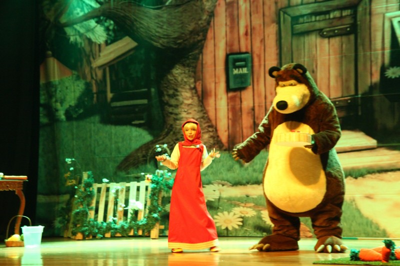 Imagem Ilustrando a Notícia: Goiânia recebe o espetáculo “Masha e o Urso”
