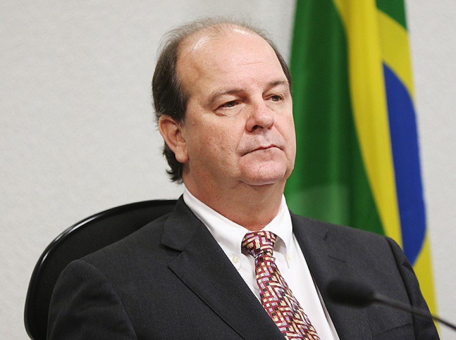 Imagem Ilustrando a Notícia: Ex-diretor da Petrobras é condenado a 12 anos de prisão