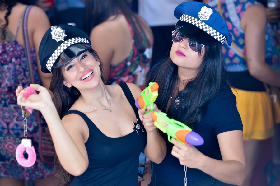 Imagem Ilustrando a Notícia: Como evitar assaltos durante o carnaval de rua?