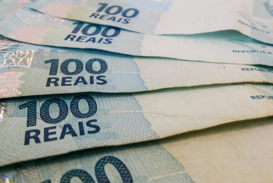 Imagem Ilustrando a Notícia: BC espera recuperar R$ 6,9 bilhões de grandes devedores até setembro