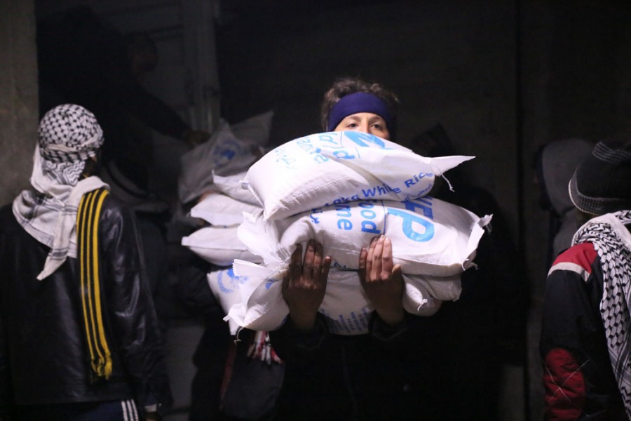 Imagem Ilustrando a Notícia: Grupo se une para entregar alimentos para refugiados