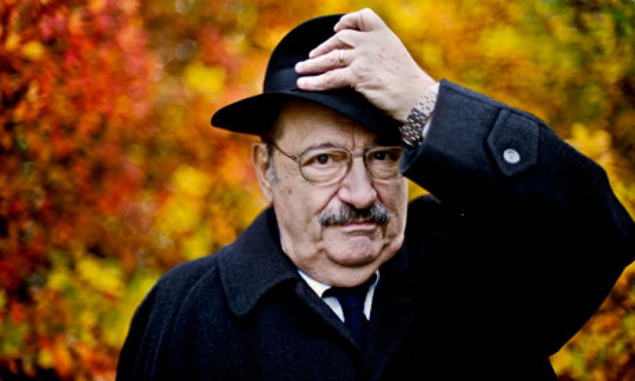 Imagem Ilustrando a Notícia: Morre o escritor Umberto Eco