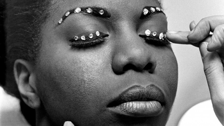 Imagem Ilustrando a Notícia: Fãs comemoram o aniversário de Nina Simone