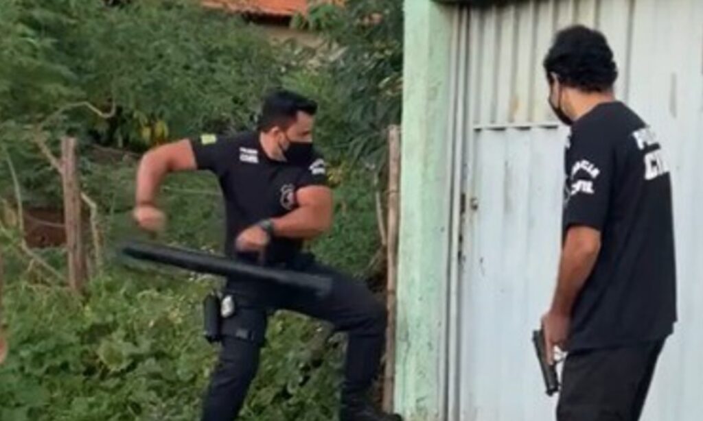 Imagem Ilustrando a Notícia: Sobrinho é preso ao furtar herança, enquanto tio era sepultado por filha, em Goiânia