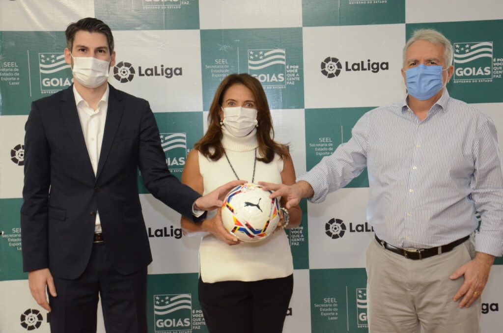 Imagem Ilustrando a Notícia: LaLiga e Governo de Goiás fazem parceria para projetos sociais no esporte