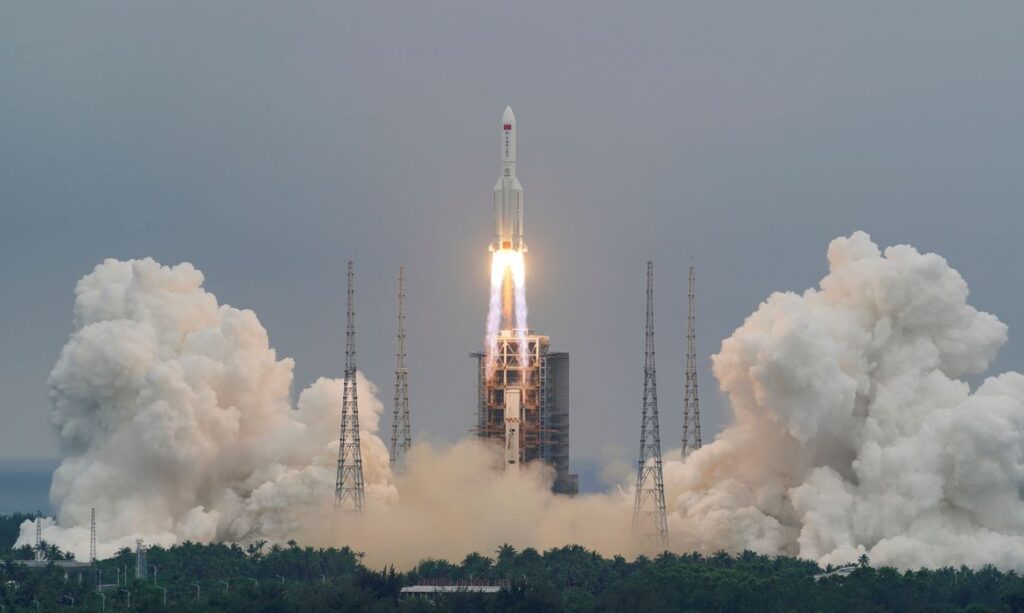 Imagem Ilustrando a Notícia: China prepara-se para enviar tripulação à nova estação espacial