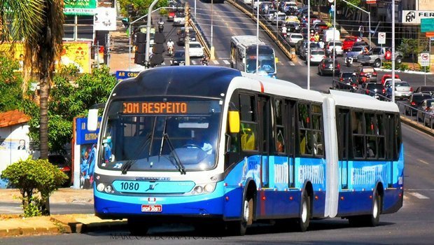 Imagem Ilustrando a Notícia: Justiça manda suspender greve dos motoristas de ônibus