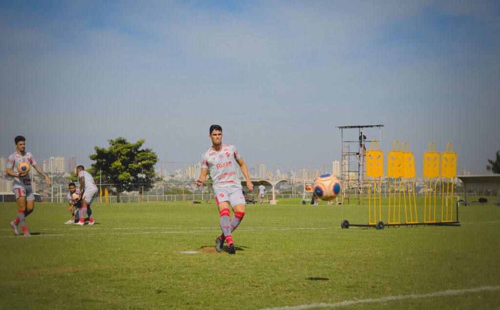 Imagem Ilustrando a Notícia: Henan prevê igualdade em final contra o Grêmio Anápolis
