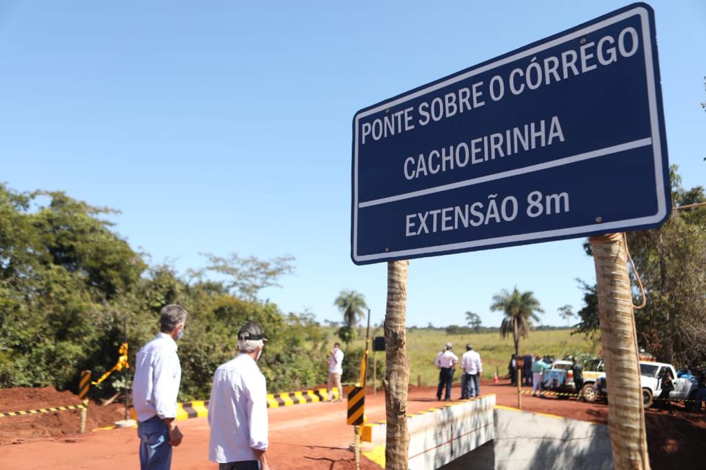 Imagem Ilustrando a Notícia: Ponte sobre Córrego Cachoeirinha, em Caçu, é inaugurada, após 58 anos de espera