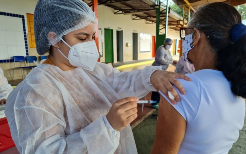 Imagem Ilustrando a Notícia: Prefeitura de Goiânia decide antecipar a aplicação da segunda dose da vacina CoronaVac