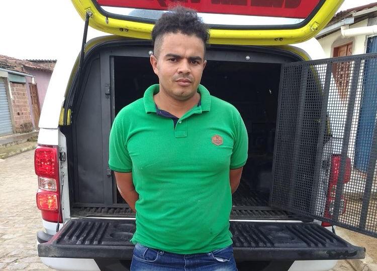 Imagem Ilustrando a Notícia: Polícia Civil de Alagoas prende suspeito de roubo a motorista de aplicativo em Trindade
