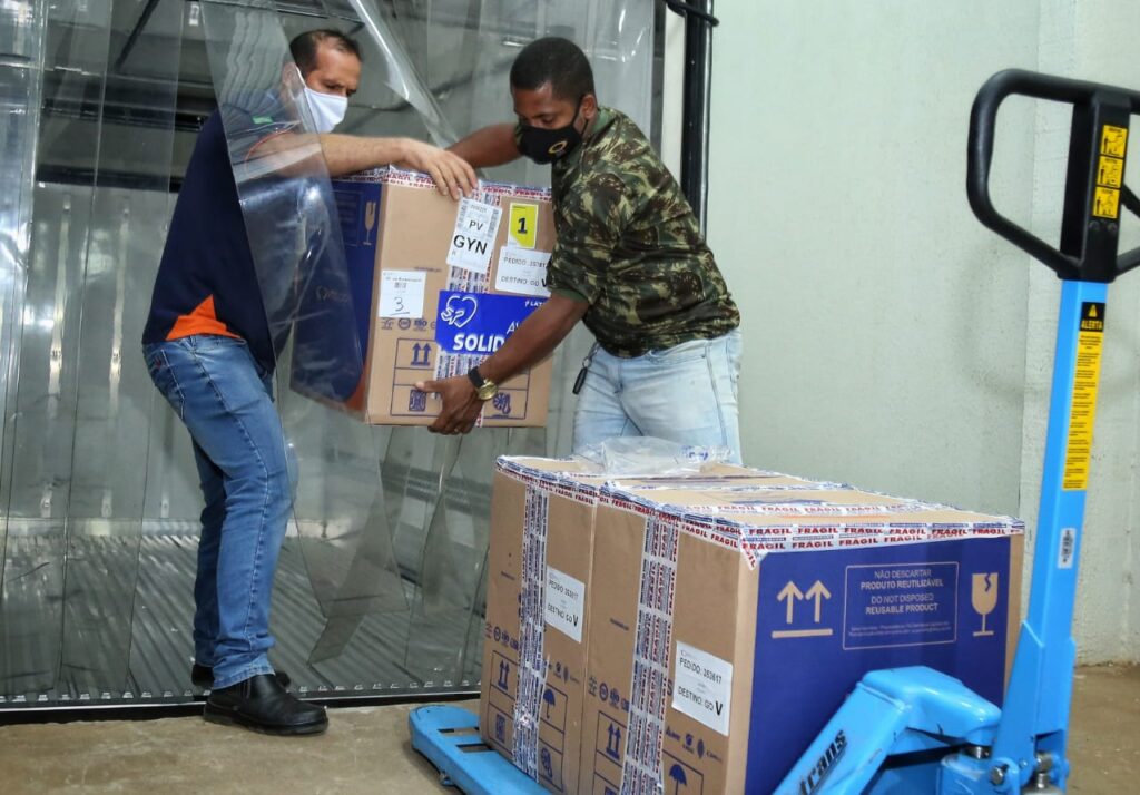 Imagem Ilustrando a Notícia: Goiás recebe 4º lote com 19.890 de vacinas da Pfizer